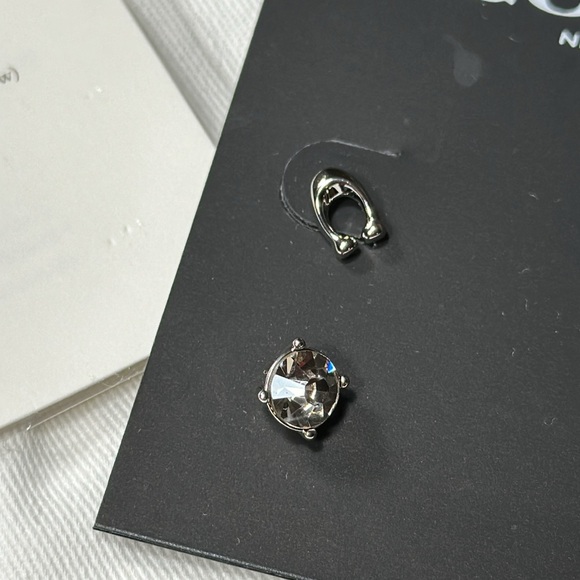 *NWT* COACH Signature Stud & Crystal Stud Earrings Set - Picture 3 of 8